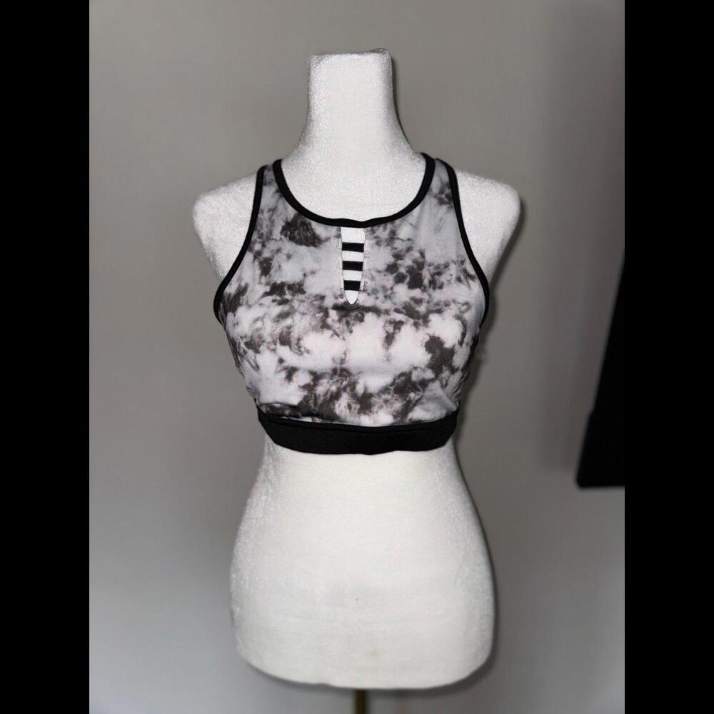 Hollister sports bra size small